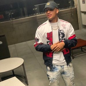 Meet your Posher, Deandre